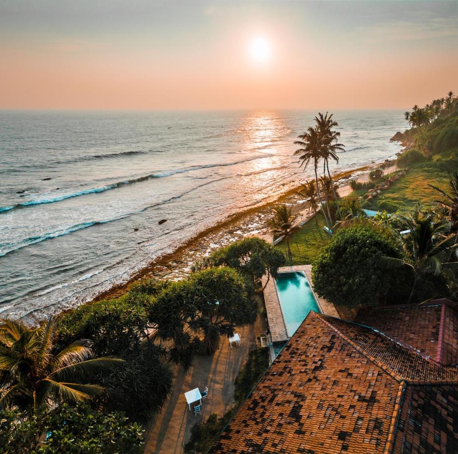Saltasia Boutique Beach Villa Mirissa Exterior photo