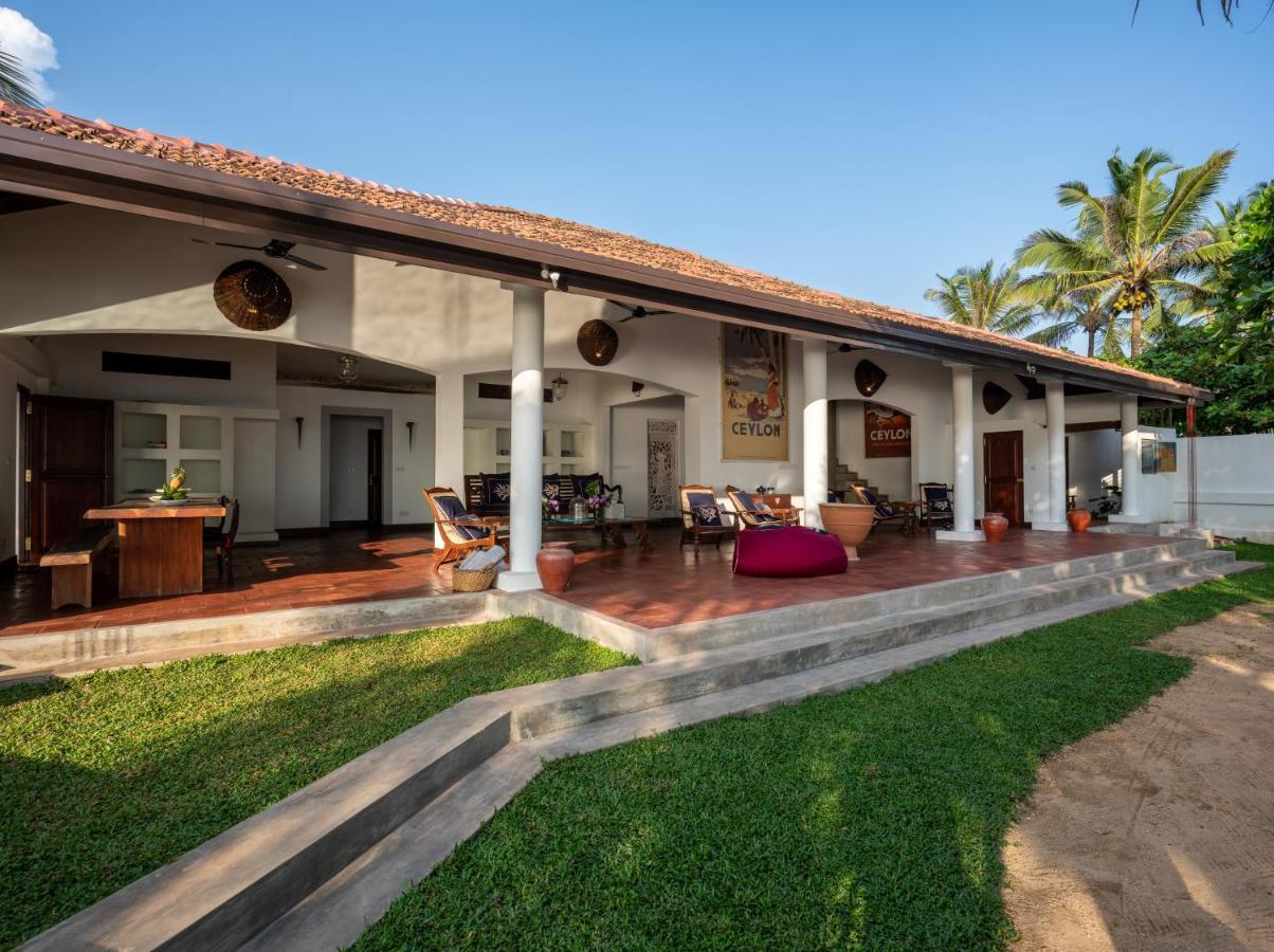 Saltasia Boutique Beach Villa Mirissa Exterior photo